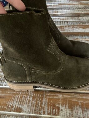 Antonia de Faria Suede Ankle Boots in Olive Green NEW